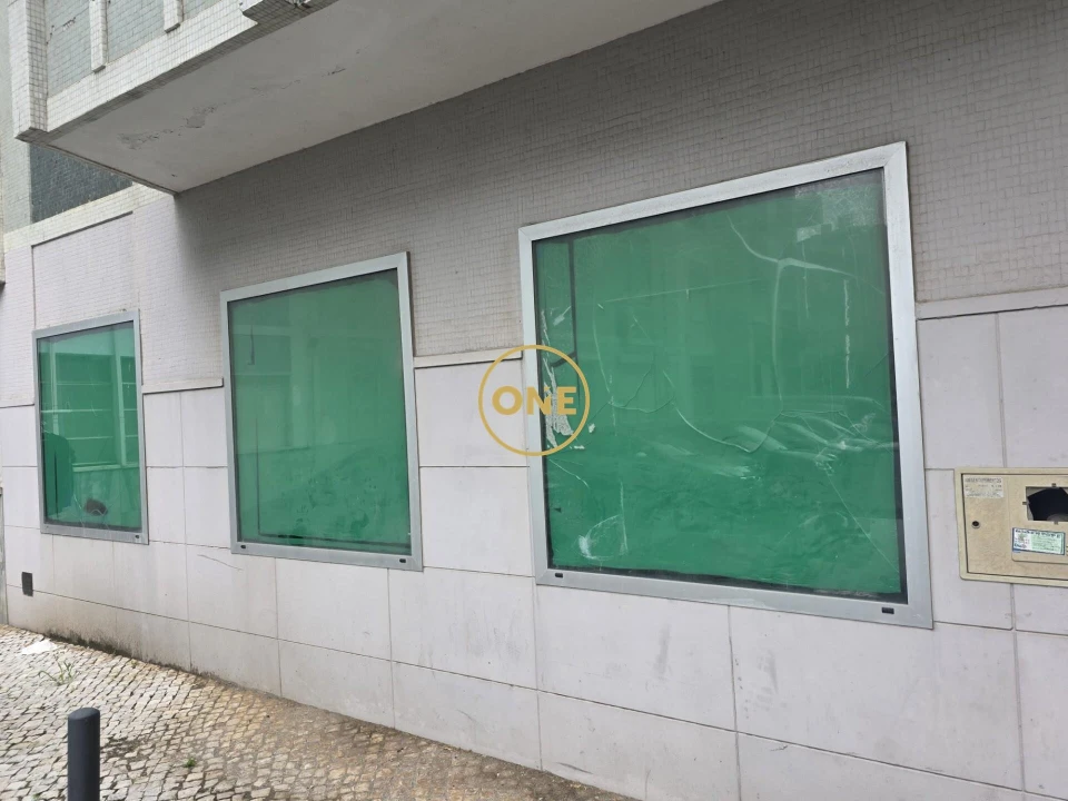 Garagem para Venda em Cacém e São Marcos Foto 2