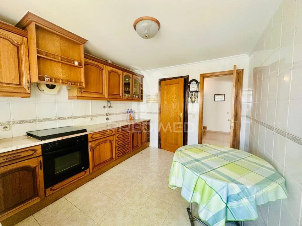 Moradia T5 para Venda em Alvor Foto 2