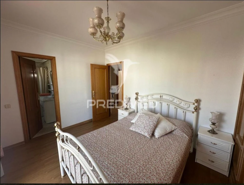 Moradia T5 para Venda em Alvor Foto 17
