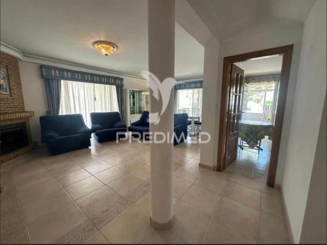 Moradia T5 para Venda em Alvor Foto 5