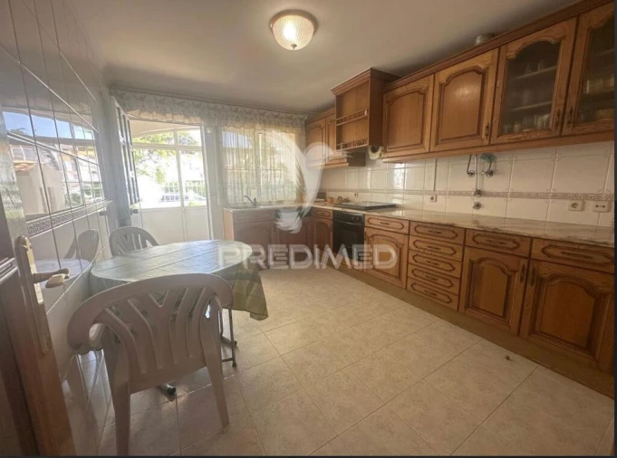 Moradia T5 para Venda em Alvor Foto 3