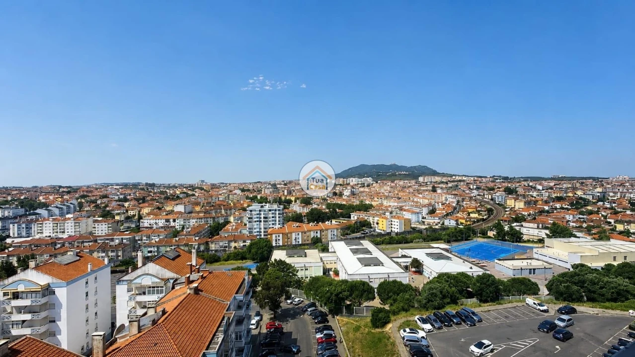 Apartamento T4 para Venda em Algueirão-Mem Martins Foto 19
