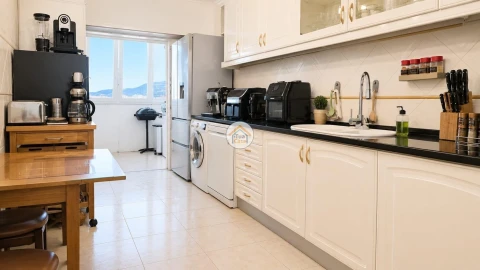 Apartamento T4 para Venda em Algueirão-Mem Martins