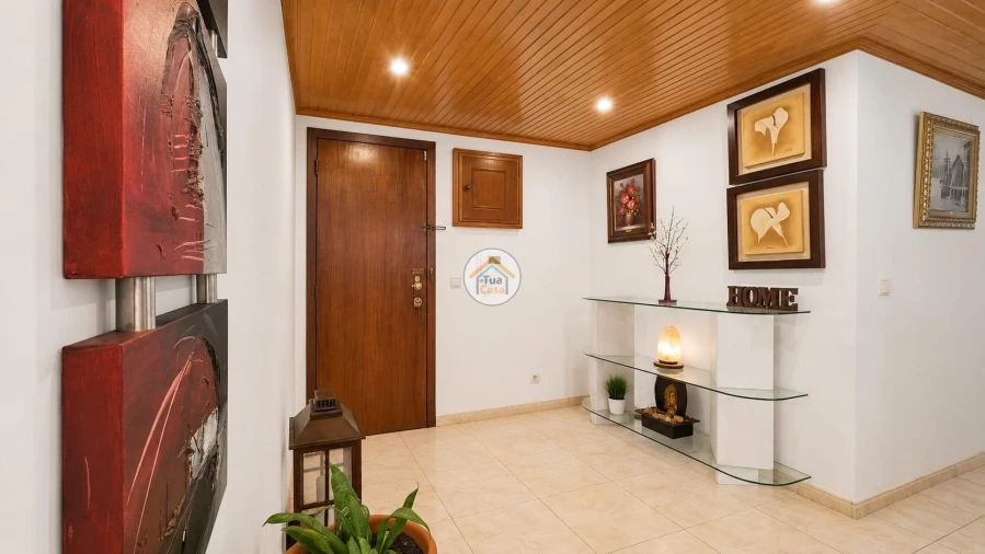 Apartamento T4 para Venda em Algueirão-Mem Martins Foto 3