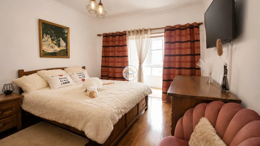 Apartamento T4 para Venda em Algueirão-Mem Martins Foto 12