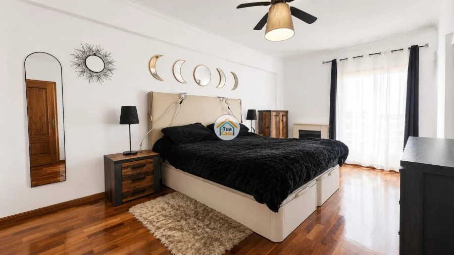 Apartamento T4 para Venda em Algueirão-Mem Martins Foto 11