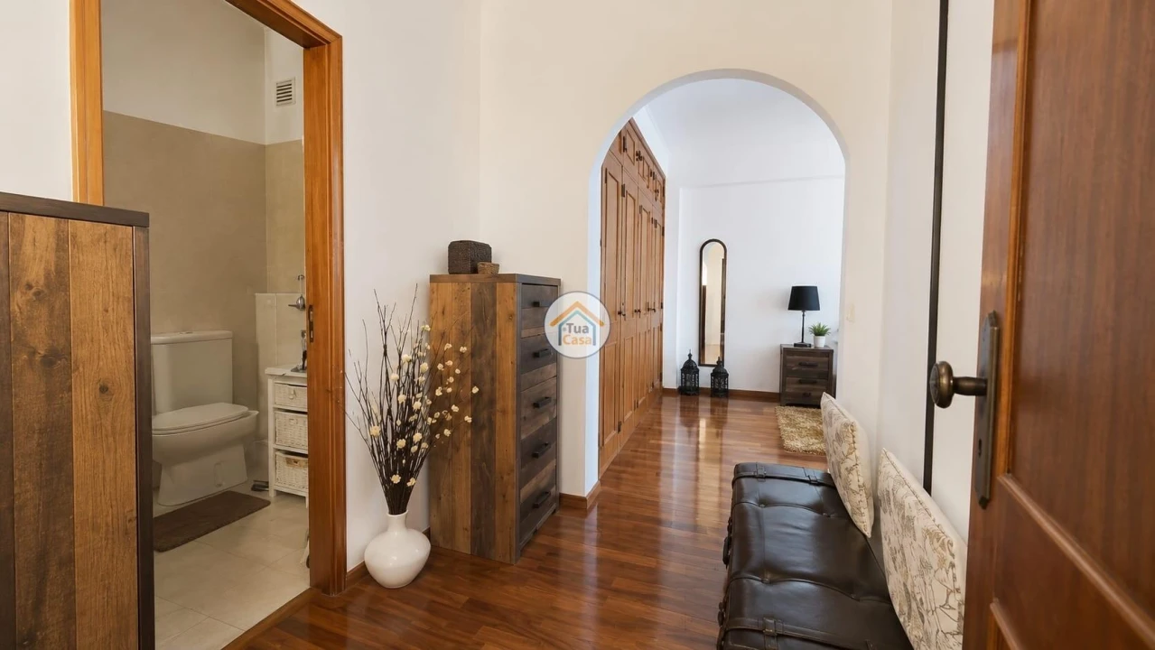 Apartamento T4 para Venda em Algueirão-Mem Martins Foto 22
