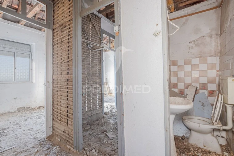 Prédio para Venda em Setubal (São Sebastião) Foto 8