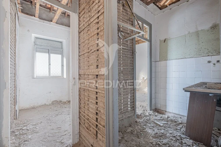 Prédio para Venda em Setubal (São Sebastião) Foto 10
