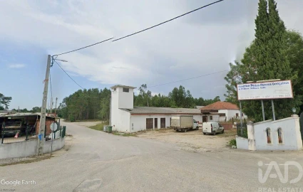 Armazém para Venda em Vilarinho do Bairro