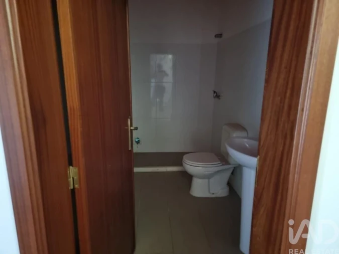 Armazém para Venda em Vilarinho do Bairro Foto 9