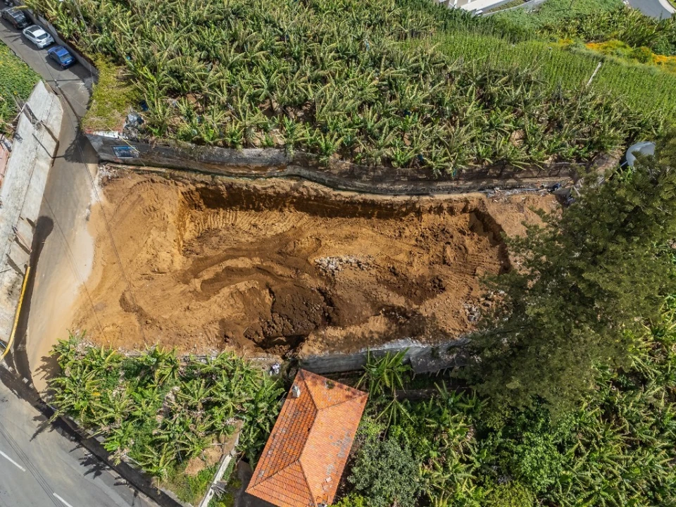 Apartamento T2 para Venda em Camara de Lobos Foto 23