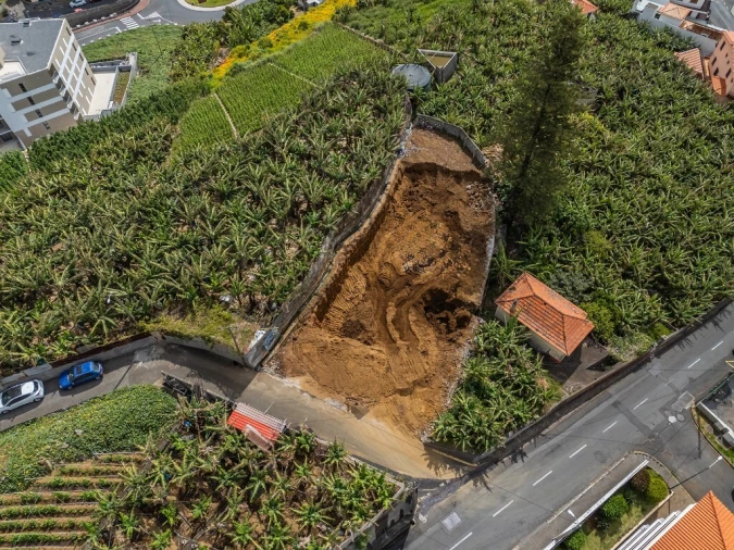 Apartamento T2 para Venda em Camara de Lobos Foto 22