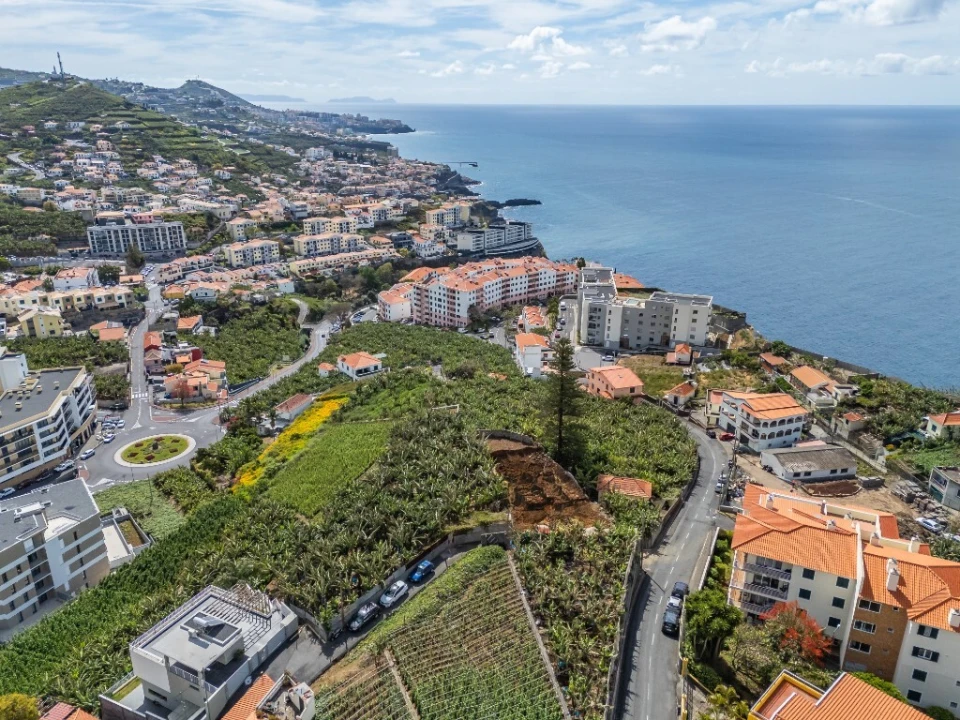 Apartamento T2 para Venda em Camara de Lobos Foto 16