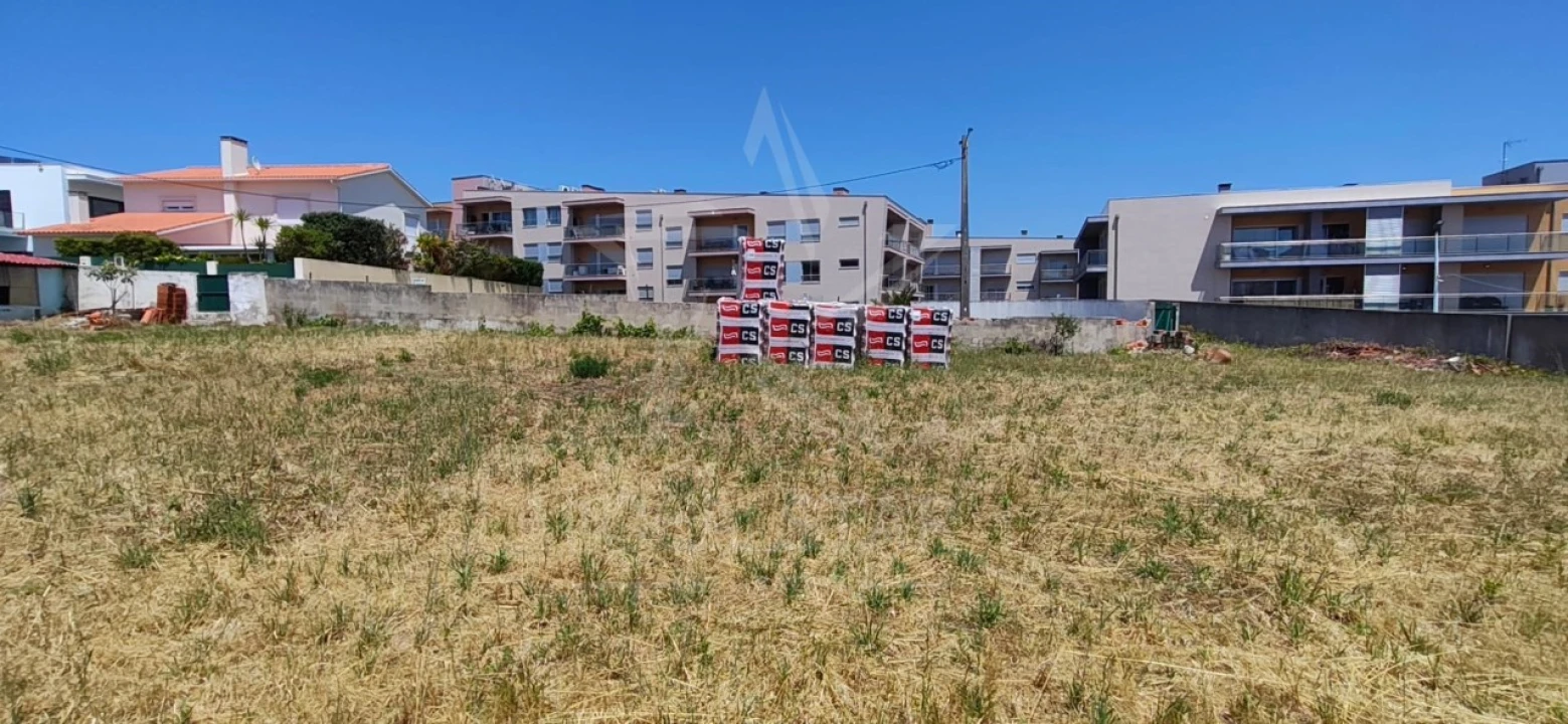 Terreno para Venda em São Martinho do Porto Foto 6