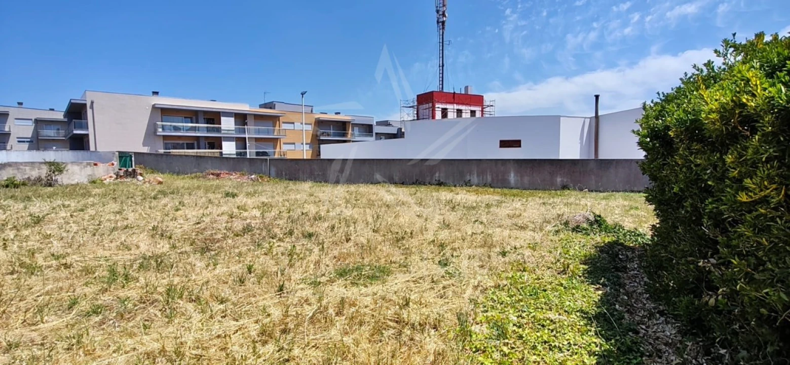 Terreno para Venda em São Martinho do Porto Foto 1