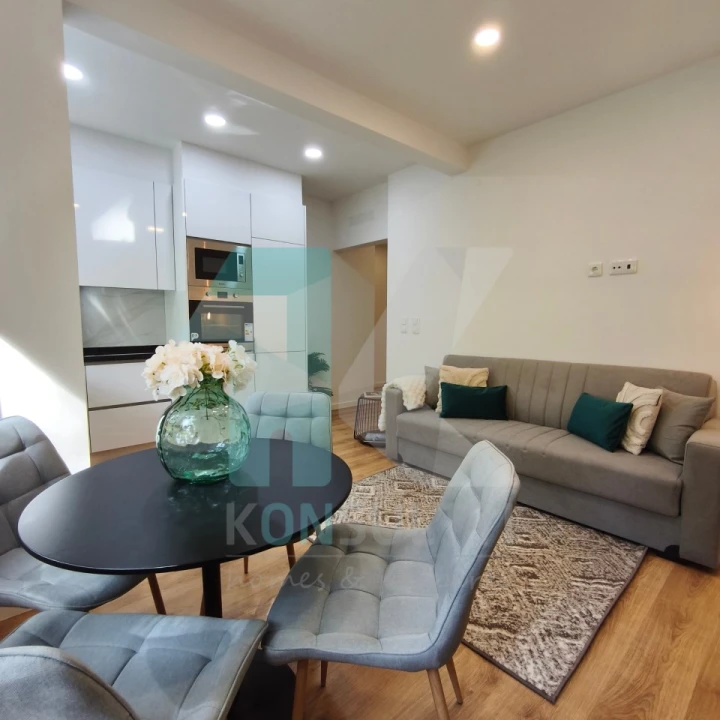 Apartamento T2 para Venda em Benfica Foto 3