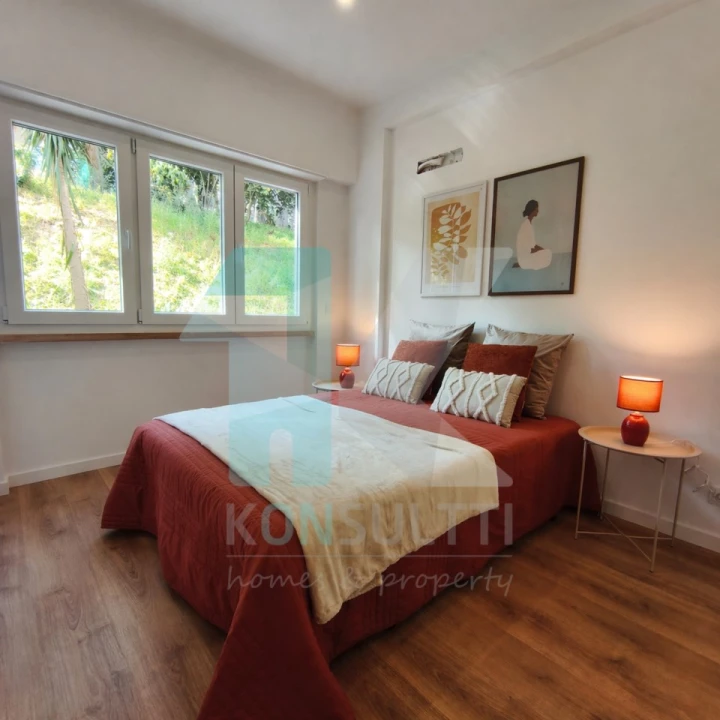 Apartamento T2 para Venda em Benfica Foto 14