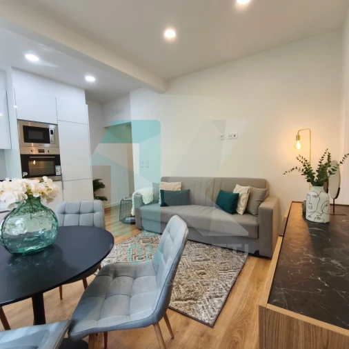Apartamento T2 para Venda em Benfica Foto 2