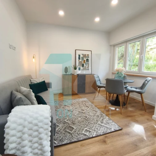 Apartamento T2 para Venda em Benfica Foto 6