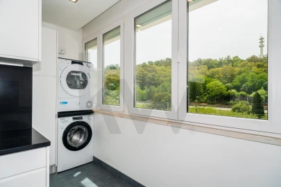 Apartamento T3 para Venda em Benfica