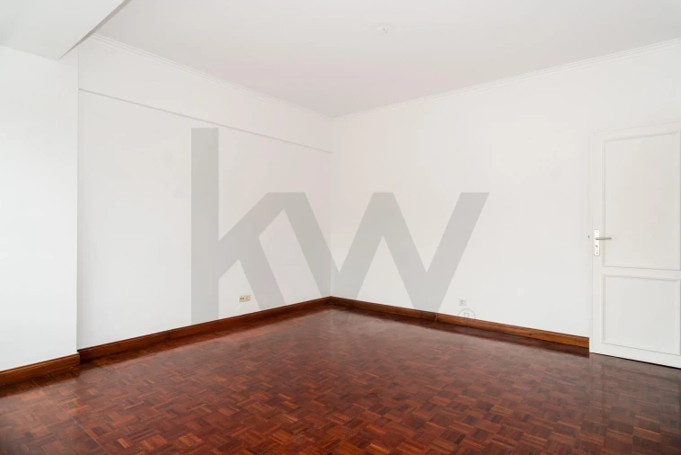 Apartamento T3 para Venda em Benfica Foto 13