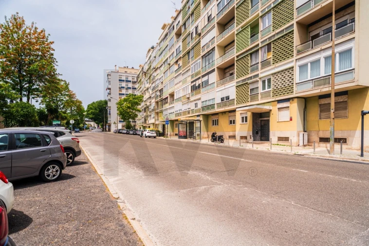 Apartamento T3 para Venda em Benfica Foto 25