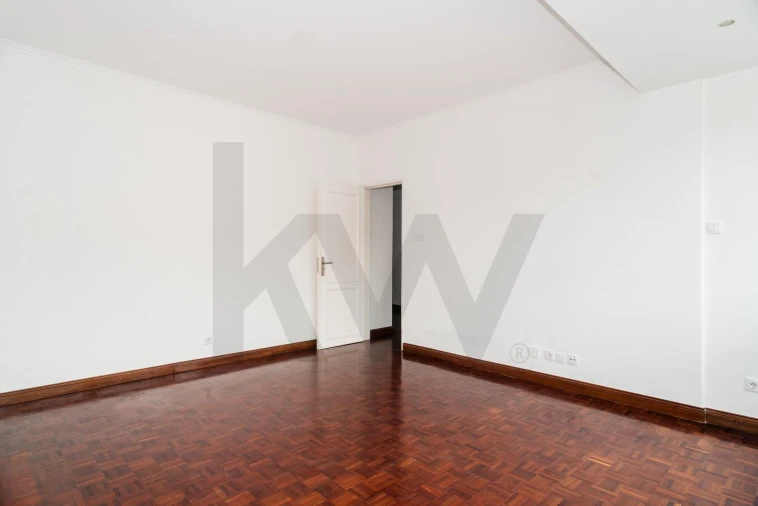Apartamento T3 para Venda em Benfica Foto 12