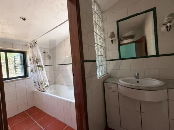 Moradia T3 para Venda em Nossa Senhora do Pranto
