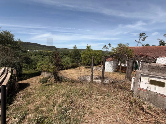 Moradia T3 para Venda em Nossa Senhora do Pranto Foto 25