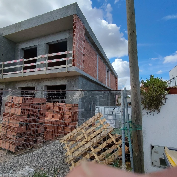 Moradia T4 para Venda em Fernao Ferro Foto 4