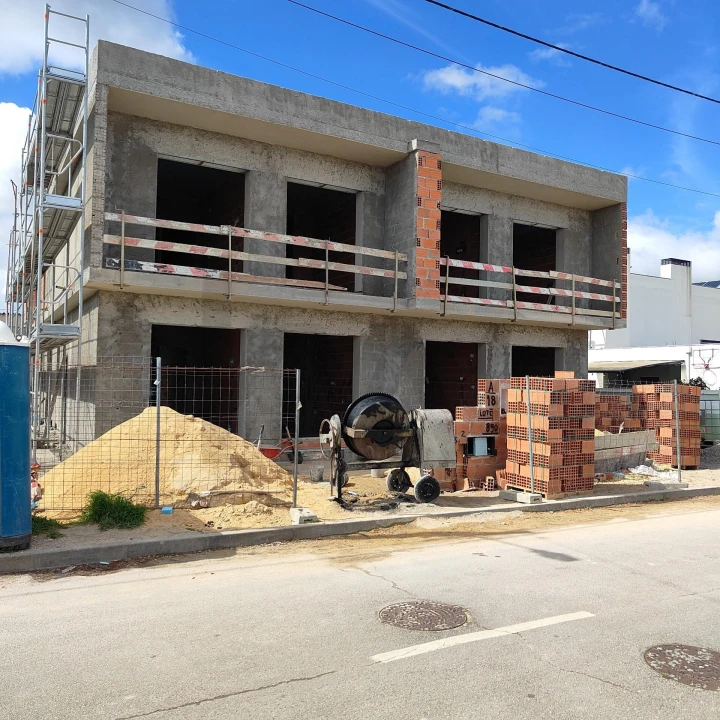 Moradia T4 para Venda em Fernao Ferro Foto 2