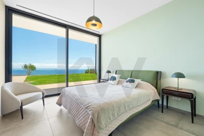 Moradia T5 para Venda em Arco da Calheta