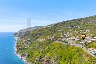 Moradia T5 para Venda em Arco da Calheta