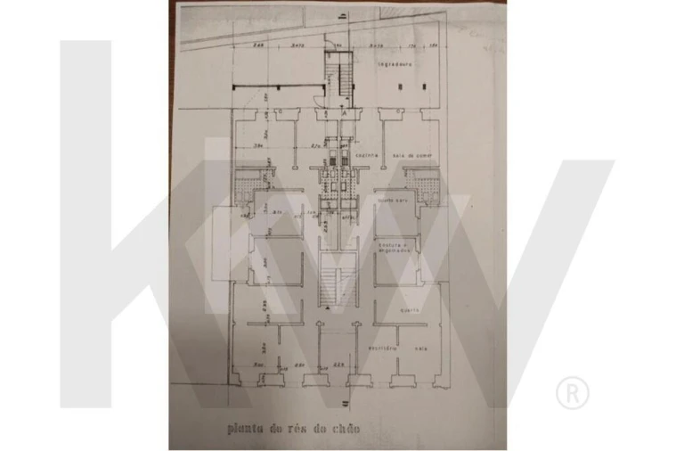 Apartamento T4 para Venda em Campo de Ourique Foto 39