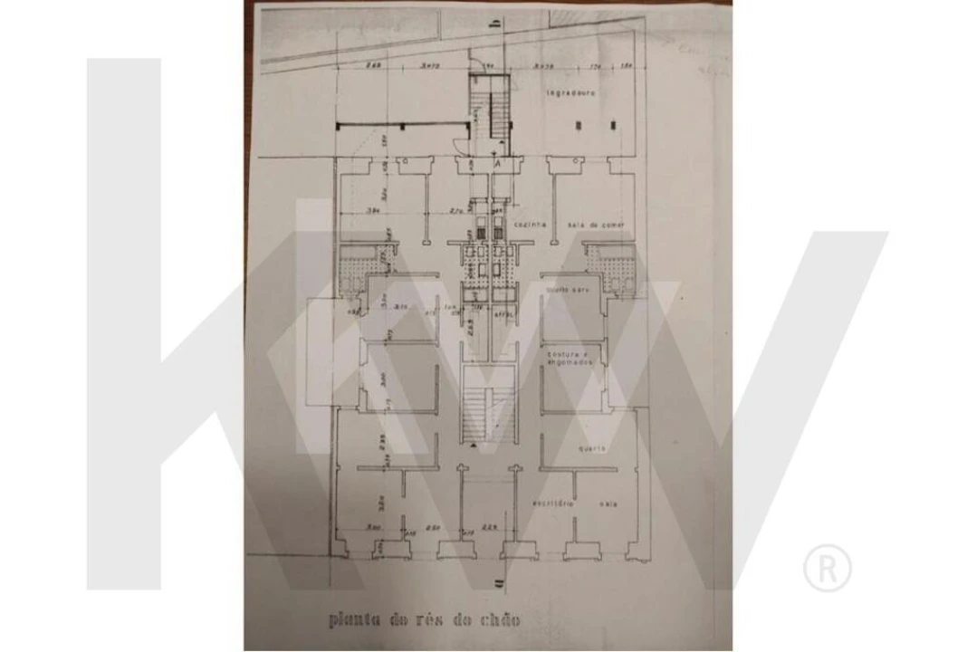 Apartamento T4 para Venda em Campo de Ourique Foto 39