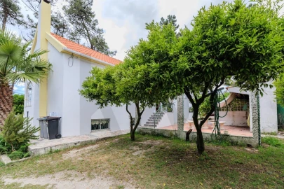 Moradia T3 para Venda em Charneca de Caparica e Sobreda