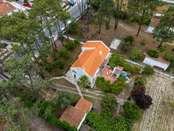 Moradia T3 para Venda em Charneca de Caparica e Sobreda