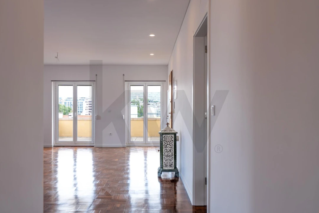 Apartamento T2 para Venda em Avenidas Novas Foto 7