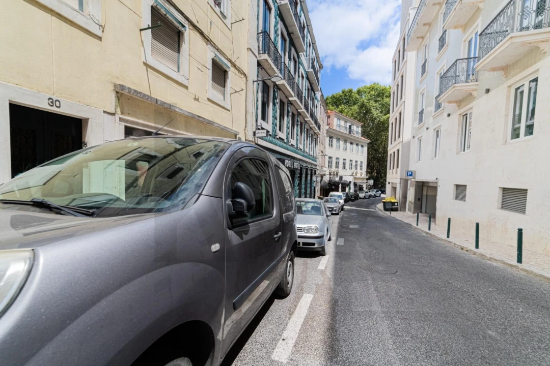 Apartamento T1 para Arrendamento em Santo António Foto 20