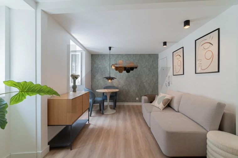 Apartamento T1 para Arrendamento em Santo António Foto 6