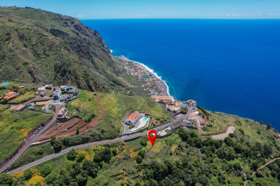 Terreno para Venda em Fajã da Ovelha Foto 2