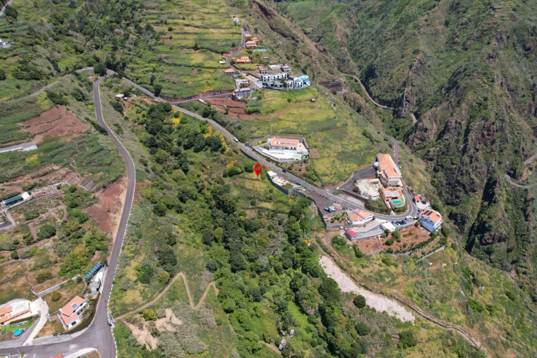 Terreno para Venda em Fajã da Ovelha Foto 16