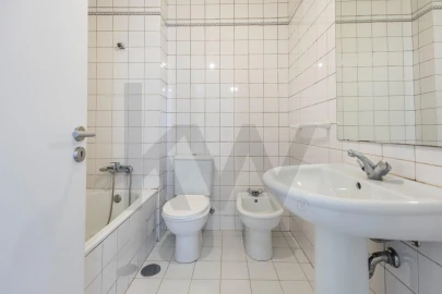 Apartamento T3 para Arrendamento em Santa Marinha e São Pedro da Afurada