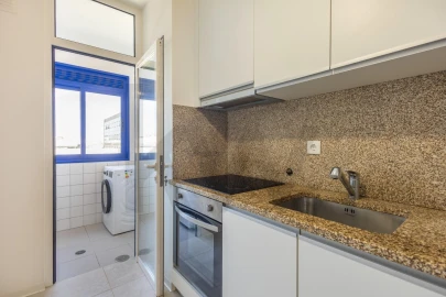 Apartamento T3 para Arrendamento em Santa Marinha e São Pedro da Afurada