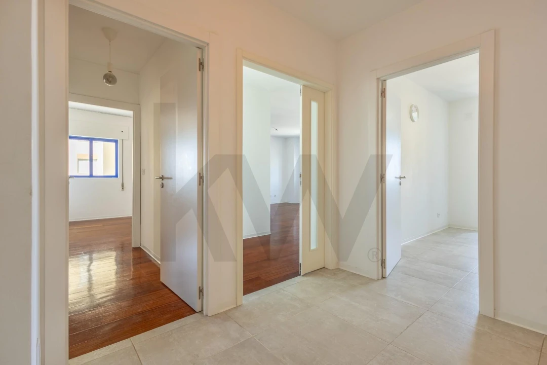 Apartamento T3 para Arrendamento em Santa Marinha e São Pedro da Afurada Foto 3