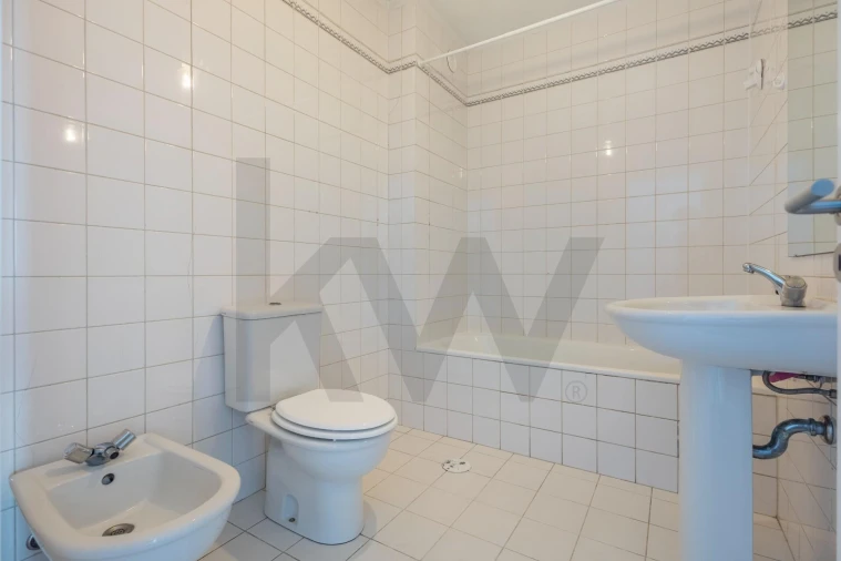 Apartamento T3 para Arrendamento em Santa Marinha e São Pedro da Afurada Foto 15