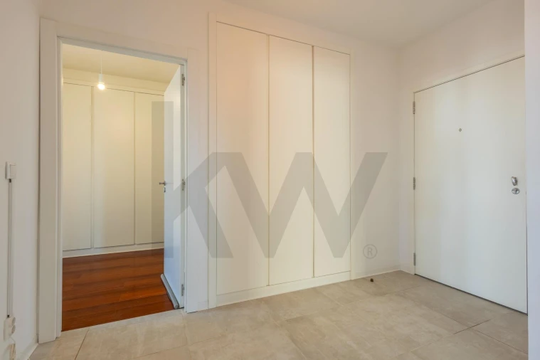 Apartamento T3 para Arrendamento em Santa Marinha e São Pedro da Afurada Foto 8