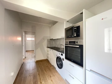 Moradia T1 para Arrendamento em Mafamude e Vilar do Paraíso