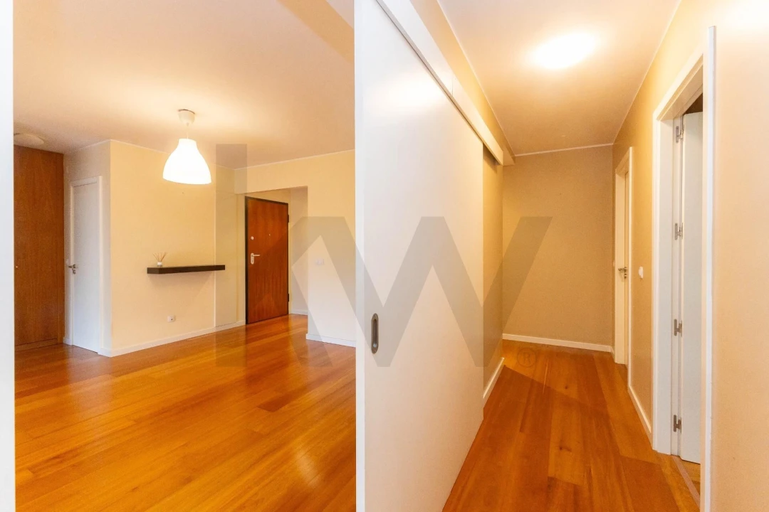 Apartamento T3 para Arrendamento em Paranhos Foto 18